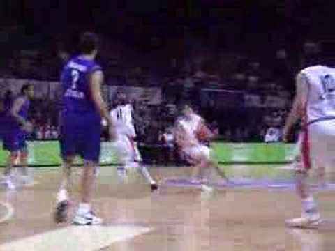 28 11-12-07 BCO-Athene - Titus kan simpelweg door de Griekse