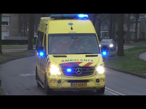 Verschillende Ambulances met spoed naar meldingen in Oss