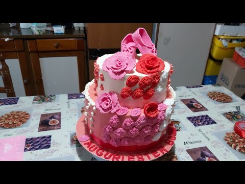 How to realize a birthday cake/come realizzare una torta di compleanno