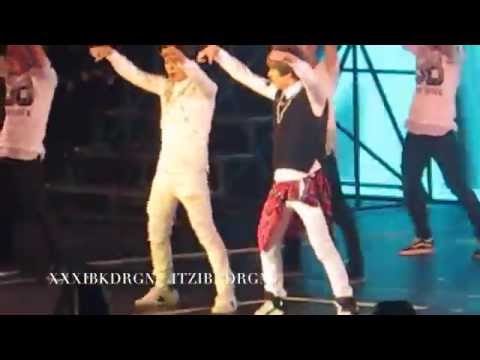 [FANCAM] Super Junior: Super Show 6 in Macao 150301 - Donghae & Eunhyuk: Motocycle + Hello