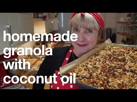 How to Make Healthy Homemade Granola with Coconut Oil – No White Sugar