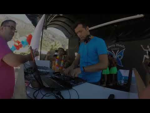 SAHMAT | Micheal Jakson & Soffi Tukker ( Mashup )