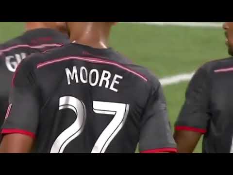 When Defoe tried to take a free-kick away from Gilberto 😅