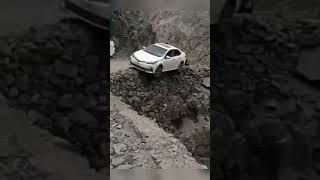 Alert 🚨 Only 4x4 vehicles are recommended for Deosai 🇵🇰