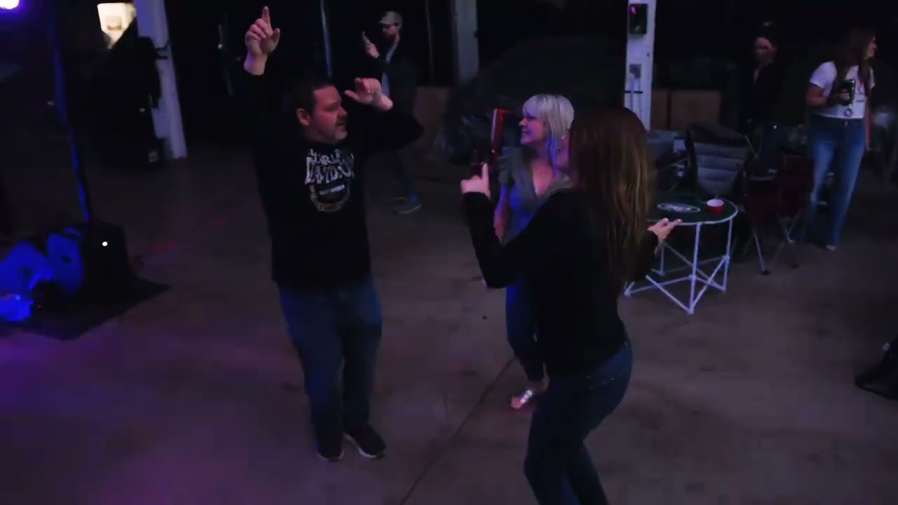 Promotional video thumbnail 2 for Motoboozy