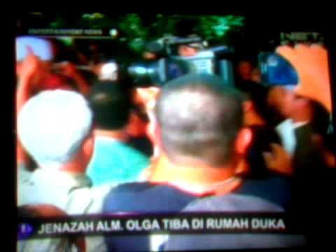 PROSESI PENYAMBUTAN ALM.JENAZAH KAGYOGA AS OLGA SYAHPUTRA INDONESIA MENANGIS PART 1