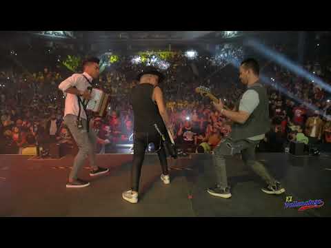 Esta vida - Jorge Celedon - Cantandole al Amor ( EN VIVO ARENA MONTERREY )