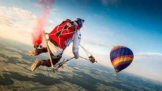 Skydivers Play on the ULTIMATE Mega Swing