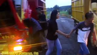Download lagu Korban Janji Truck Maranatha Di tikung Truck Terla... mp3