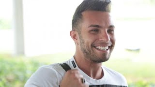 Marco Carta, prima foto con il fidanzato/ Il bacio filtrato sui social: il cantante sbarca in tv?