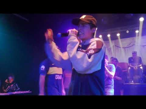 COMPETENCIA DE FREESTYLE DECK VS NITSUGA EN EL TEATRO 5 SENTIDOS EN MAR DEL PLATA