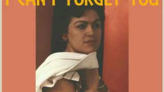 PATSY CLINE - I Can&#39;t Forget You (With Crystal Gayle)