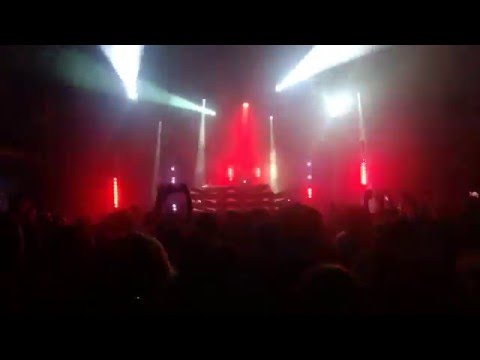 Perturbator — She Is Young, She Is Beautiful, She Is Next (Live@ATLAS, Kiev, 22.03.2016)