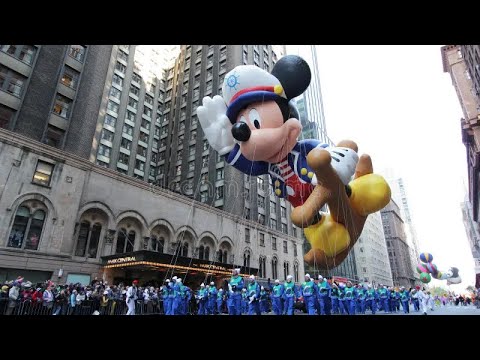 Macy’s Parade Balloons: Mickey Mouse Season 3 Episode 19