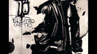 Bushido ( Feat. Sentino ) - Deutschland gib mir ein Mic - 11. Electro Ghetto