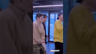 Download lagu Taeyong can only watch. Mark can only laugh🤣🤣 #haechan #doyoung #taeyong #mark #nct127 #nct mp3 Download lagu Taeyong can only watch. Mark can only laugh🤣🤣 #haechan #doyoung #taeyong #mark #nct127 #nct mp3