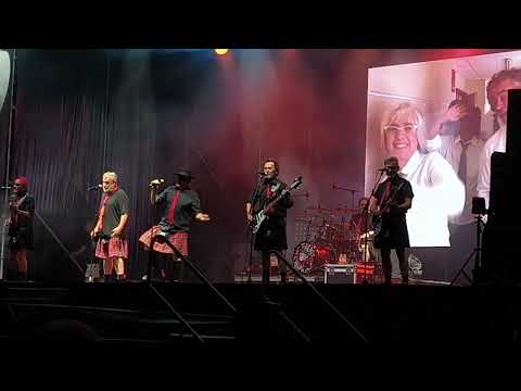 Toreros con Chanclas en la Feria de Málaga 2025.