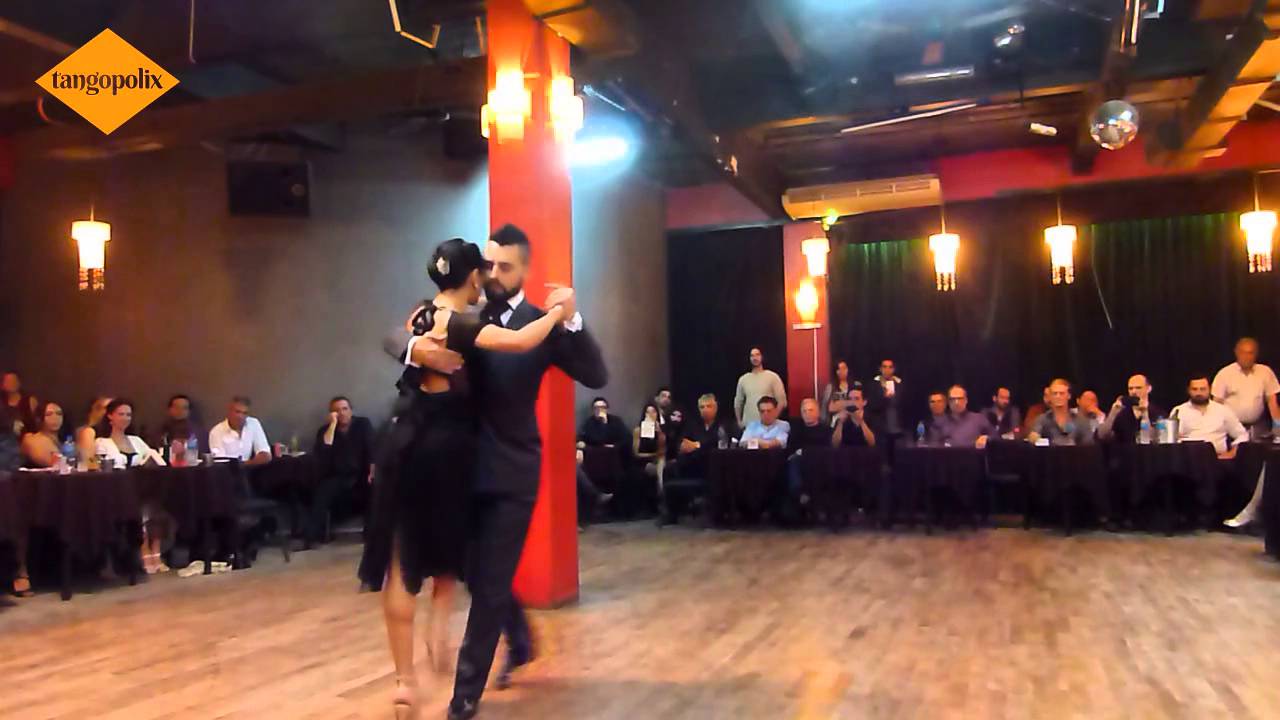 1/4 - Javier Rodriguez & Moira Castellano @ Milonga de los domingos