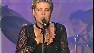 Gina Jeffreys - Standing Too Close To The Flame/Girl's Night Out