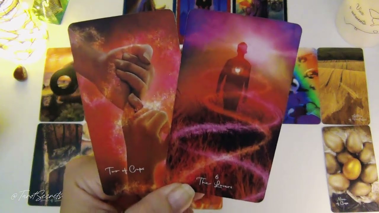 💞 Como ele(a) VÊ A NOSSA CONEXÃO & o que SENTE sobre nós nesse momento | Tarot