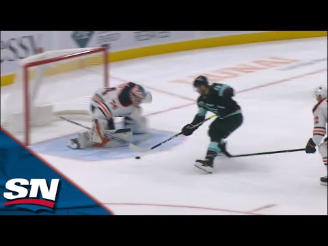 Colin Blackwell Splits Oilers' Defence Before Beating Stuart Skinner On Breakaway