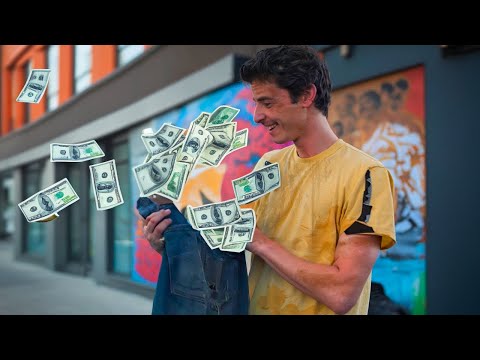 Kicked out by his girlfriend for being a tramp, he finds magic pants that make him rich instead!