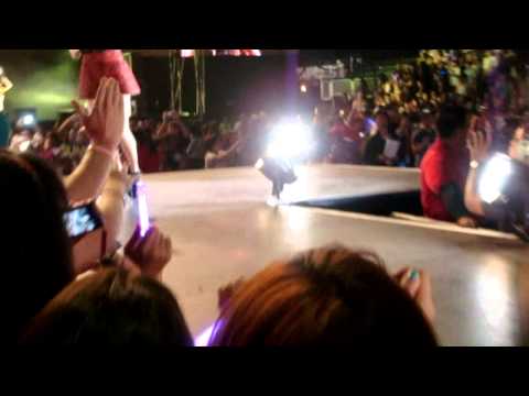 [HD+FANCAM] 100904 Girls' Generation (SNSD) - Kissing You @ SMTOWN LIVE 2010 IN LA