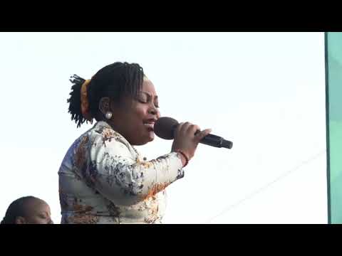 Ebenezer, My Help has come Praise And Worship  With Minister Comfort   Isingoma Phaneroo 506