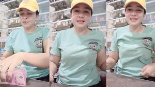 Download lagu Beautiful Auntie Who Keeps the Drug Store mp3 Download lagu Beautiful Auntie Who Keeps the Drug Store mp3