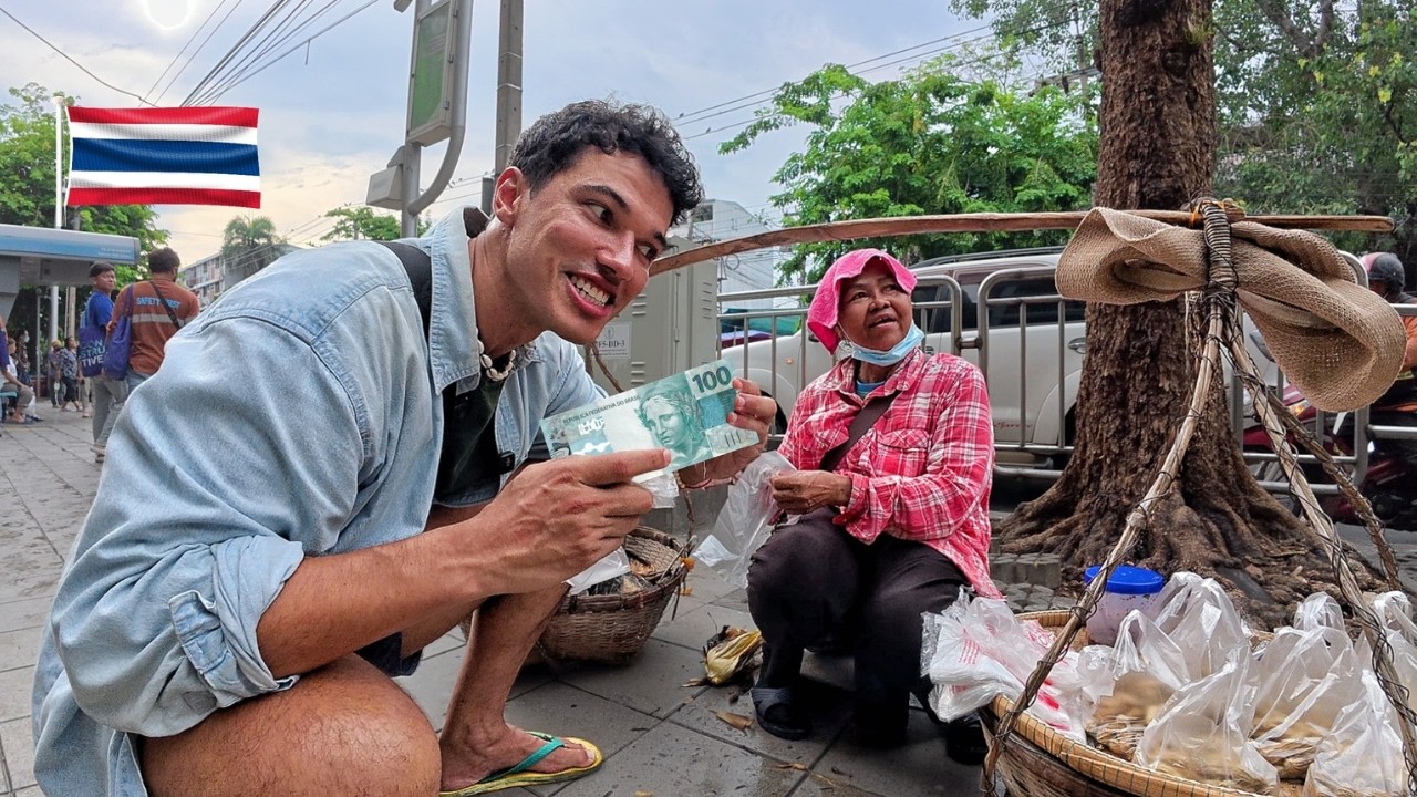 This is the Power of 100 REAIS in Thailand - Street Food in Bangkok