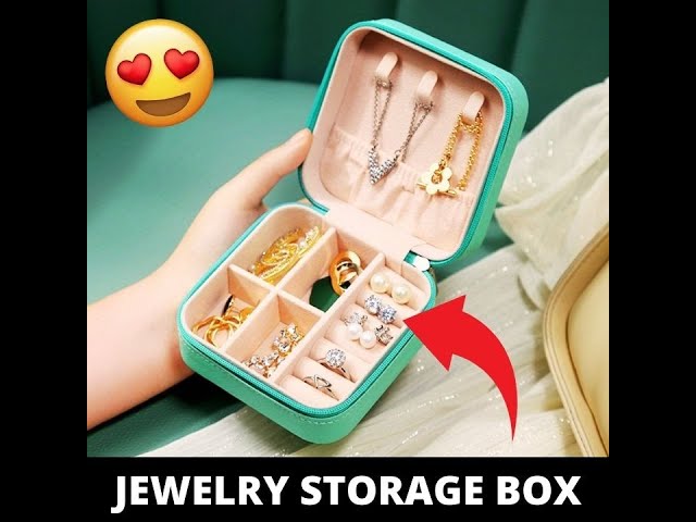 Vídeo relacionado con Hipiwe Joyero de metal antiguo para anillos, aretes, cofre del tesoro, caja pequeña redonda para joyas, organizador de collares, regalo de boda, cumpleaños, decoración del hogar, 3 x 3 x 2.4 pulgadas