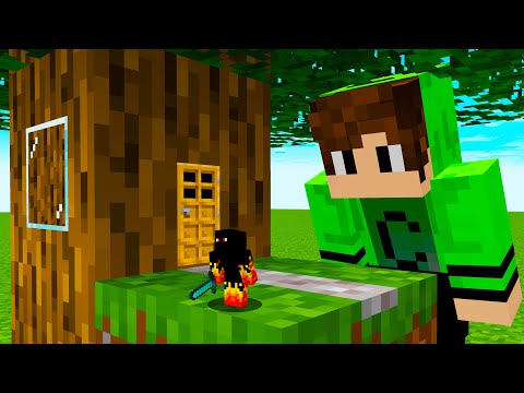 I Fooled My Friend with a TINY Treehouse in Minecraft