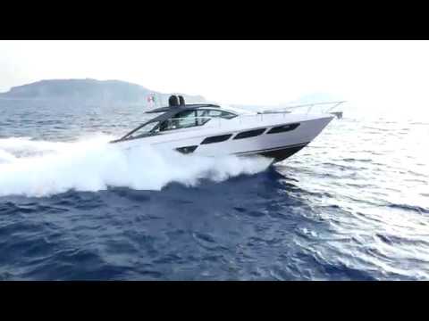 Luxury Yacht - Pershing 5X - Ferretti Group America