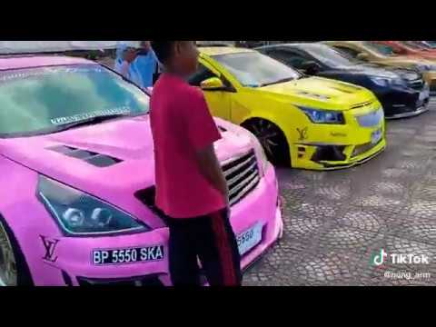 Komunitas itu tertip rapi boszku