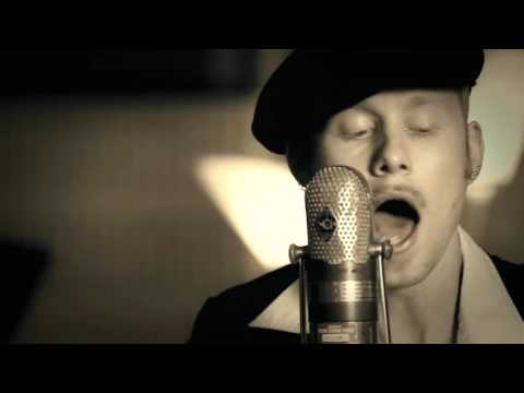 Jordan C Thomas   Back to Acapulco