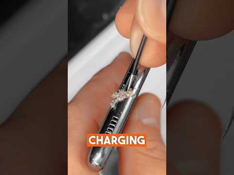 Saving our customer £50 from cleaning the Samsung charging port #phoneshop #samsung #bristol #tech