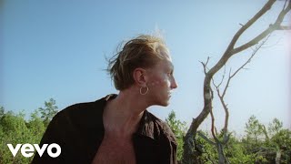 Elias - Neon Lights (Official Music Video)