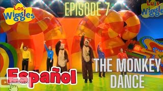 The Latin American Wiggles- The Monkey Dance (Live English Translation)
