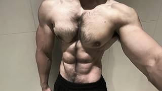Download lagu Hairy Chest & Ripped Abs: Meet the Most Masculine Fitness Model 'Jiu Cheng'! mp3