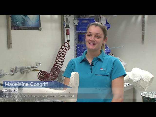 Video Pronunciation of orthotist in English