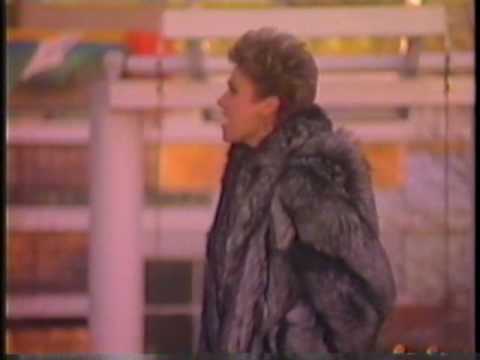 ANNE MURRAY    NOW AND FOREVER (YOU AND ME)  MUSIC VIDEO- Anyone know who the actor in the video is?