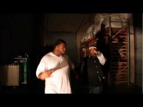 YUNG BOSS- D BOI MUSIK (Ft YUNG QUIS)