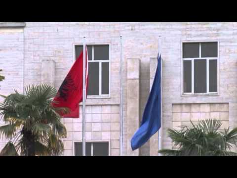 SKANDALI I TENDERAVE NE MINISTRINE E MBROJTJES