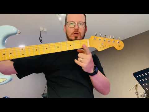 Fender Noventa Strat review/ demo