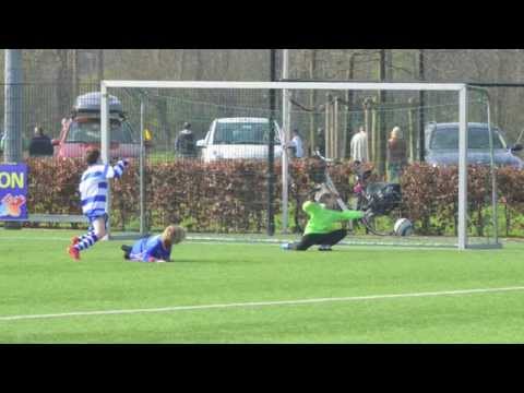 Vredenburch F1 - Oliveo F1 F-Jeugd voetbal in Rijswijk