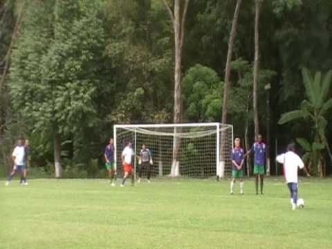 Careca faz o gol da vitória do Vassoura.wmv