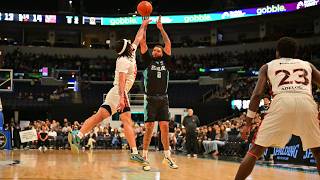 Sea Bears beat Surge to remain perfect at home