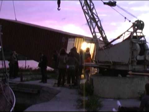 Neeme Külmi installatsioon "40 High Cube" feat. CATSOF - Messiah