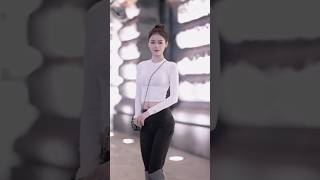 Hottest Chinese Street Fashion #hottest #gorgeous #beautiful #street #fashion #美魔女 #pretty #chinese