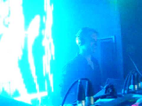 Armin Van Buuren - Sky Falls Down (Oceanlab) live at Gatecrasher Seven Leeds